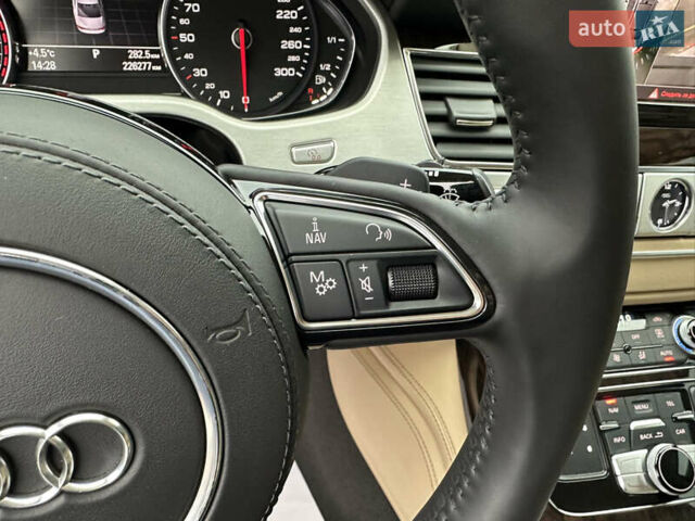 Чорний Ауді A8, об'ємом двигуна 6.3 л та пробігом 220 тис. км за 69000 $, фото 16 на Automoto.ua