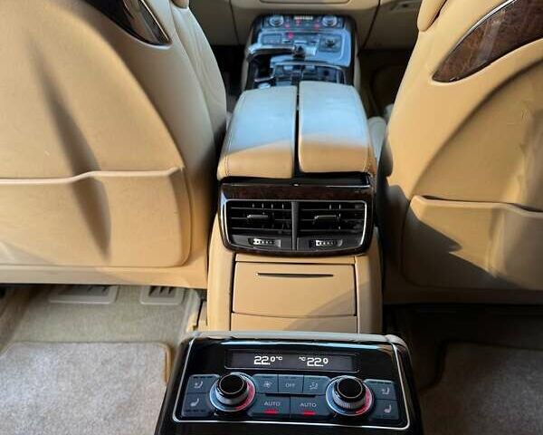 Черный Ауди А8, объемом двигателя 4.2 л и пробегом 315 тыс. км за 16900 $, фото 79 на Automoto.ua