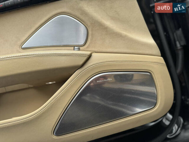 Черный Ауди А8, объемом двигателя 4.2 л и пробегом 331 тыс. км за 19999 $, фото 29 на Automoto.ua