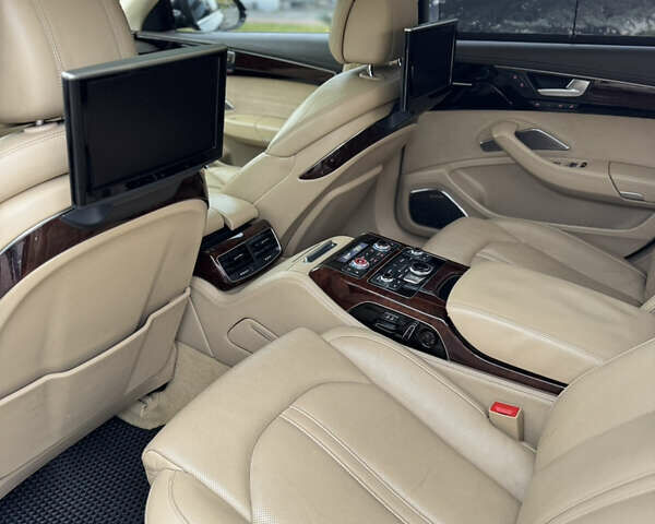 Черный Ауди А8, объемом двигателя 4.13 л и пробегом 328 тыс. км за 17500 $, фото 15 на Automoto.ua