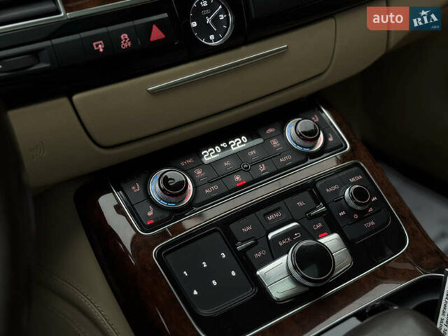 Чорний Ауді A8, об'ємом двигуна 4.2 л та пробігом 330 тис. км за 19950 $, фото 48 на Automoto.ua