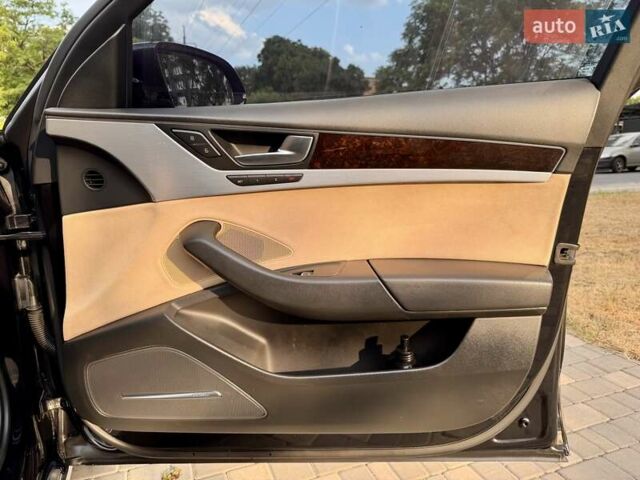 Черный Ауди А8, объемом двигателя 2.97 л и пробегом 243 тыс. км за 16900 $, фото 66 на Automoto.ua