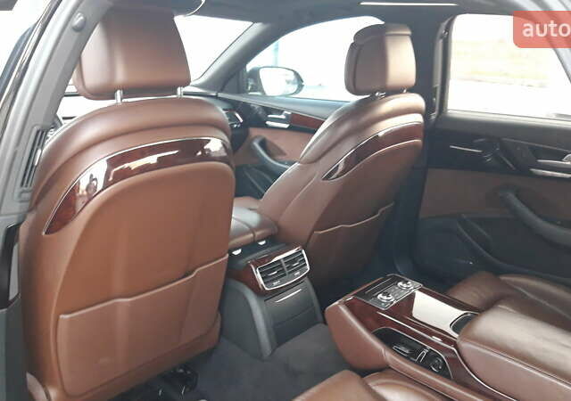 Чорний Ауді A8, об'ємом двигуна 2.97 л та пробігом 254 тис. км за 18900 $, фото 17 на Automoto.ua