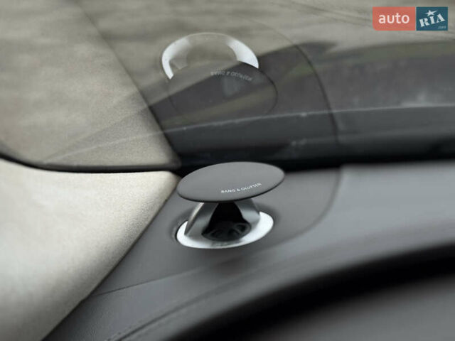 Чорний Ауді A8, об'ємом двигуна 4.2 л та пробігом 330 тис. км за 19950 $, фото 45 на Automoto.ua