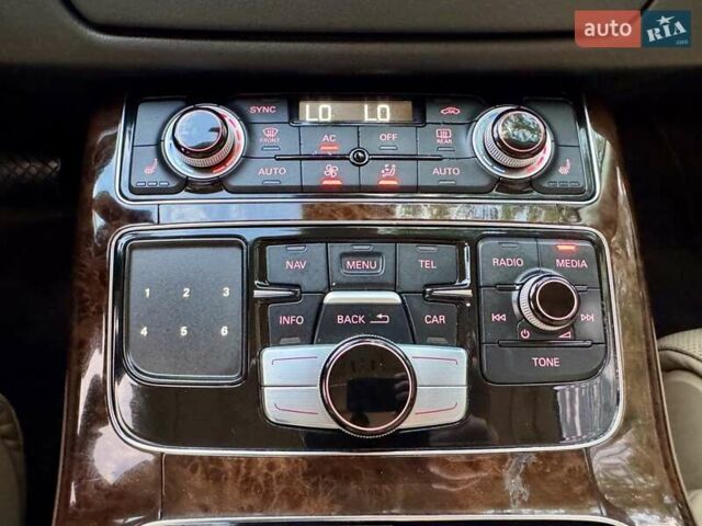 Черный Ауди А8, объемом двигателя 2.97 л и пробегом 243 тыс. км за 16900 $, фото 33 на Automoto.ua