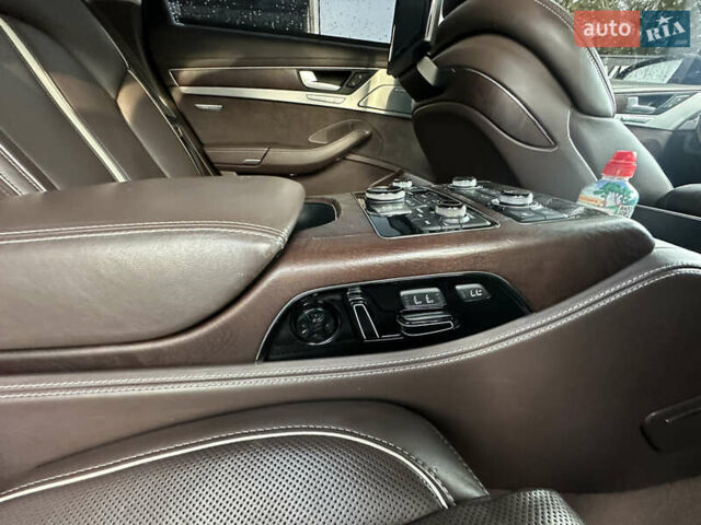 Черный Ауди А8, объемом двигателя 4.16 л и пробегом 220 тыс. км за 11999 $, фото 17 на Automoto.ua