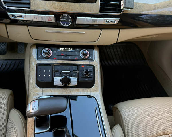 Чорний Ауді A8, об'ємом двигуна 4.16 л та пробігом 195 тис. км за 18600 $, фото 18 на Automoto.ua