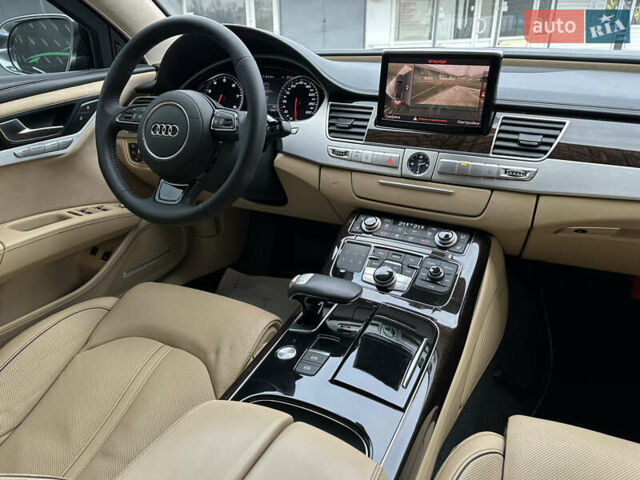Чорний Ауді A8, об'ємом двигуна 6.3 л та пробігом 220 тис. км за 69000 $, фото 43 на Automoto.ua