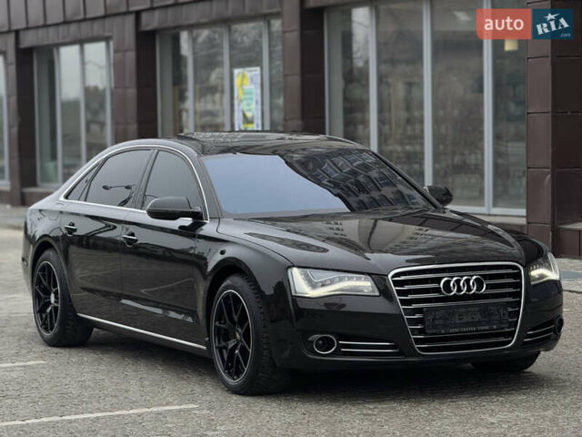 Черный Ауди А8, объемом двигателя 4.2 л и пробегом 331 тыс. км за 19999 $, фото 13 на Automoto.ua