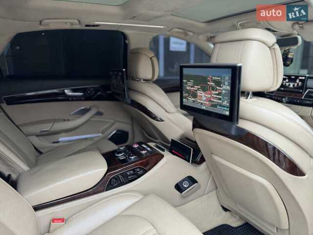 Черный Ауди А8, объемом двигателя 4.2 л и пробегом 331 тыс. км за 19999 $, фото 39 на Automoto.ua