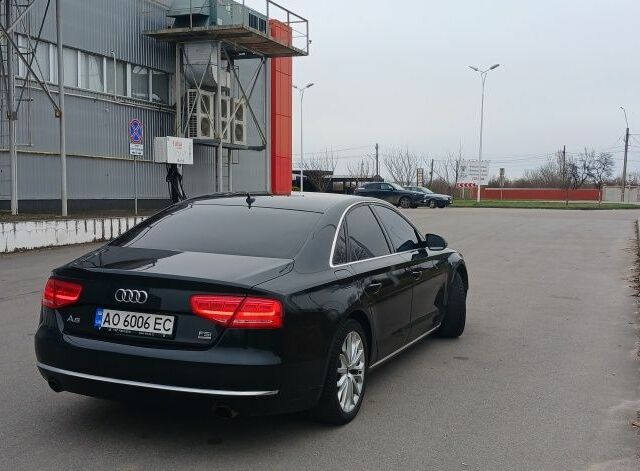 Черный Ауди А8, объемом двигателя 4.2 л и пробегом 190 тыс. км за 18500 $, фото 3 на Automoto.ua