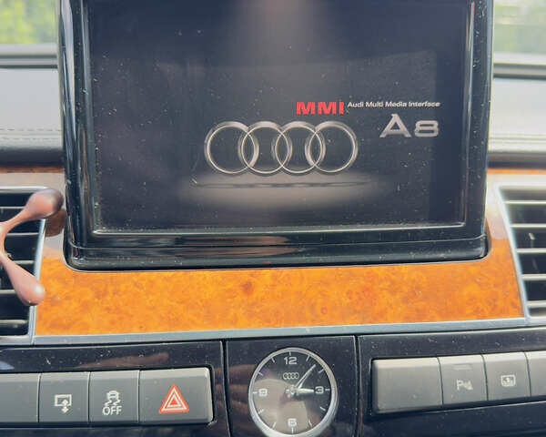 Черный Ауди А8, объемом двигателя 4.2 л и пробегом 267 тыс. км за 23500 $, фото 81 на Automoto.ua