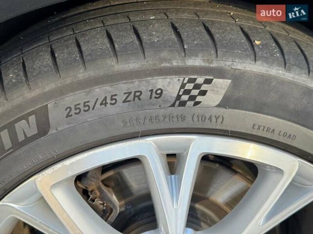 Черный Ауди А8, объемом двигателя 4.2 л и пробегом 315 тыс. км за 16900 $, фото 100 на Automoto.ua
