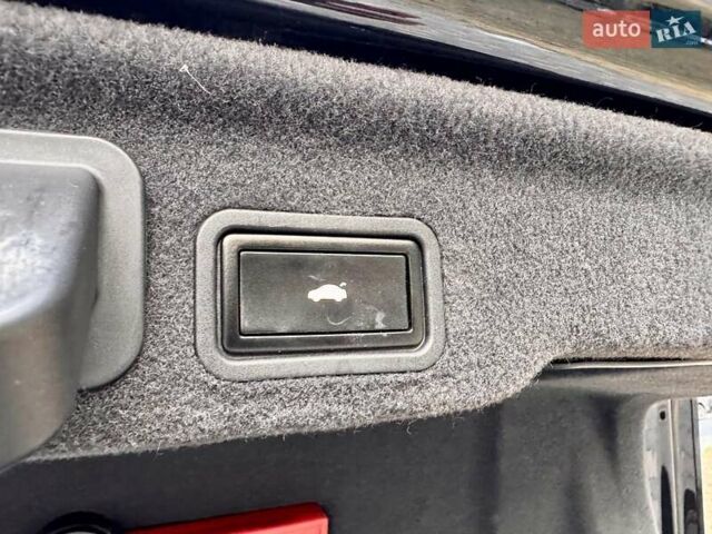 Черный Ауди А8, объемом двигателя 2.97 л и пробегом 243 тыс. км за 16999 $, фото 68 на Automoto.ua