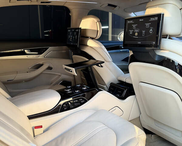 Черный Ауди А8, объемом двигателя 6.3 л и пробегом 358 тыс. км за 14800 $, фото 20 на Automoto.ua