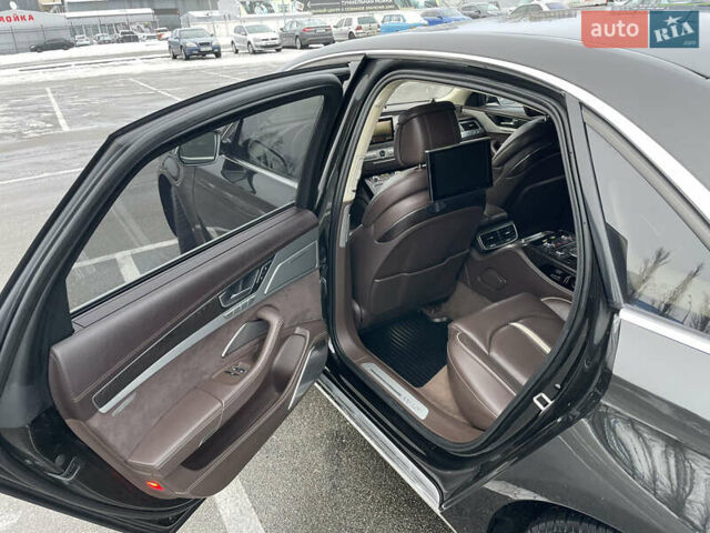 Чорний Ауді A8, об'ємом двигуна 6.3 л та пробігом 195 тис. км за 25000 $, фото 8 на Automoto.ua