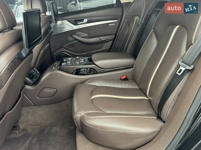 Черный Ауди А8, объемом двигателя 6.3 л и пробегом 270 тыс. км за 15900 $, фото 118 на Automoto.ua