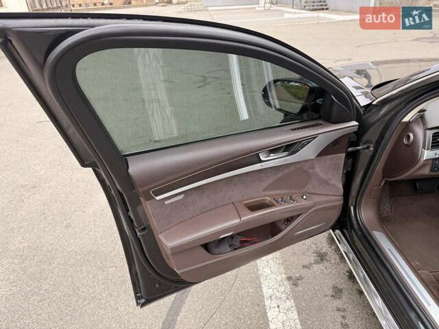 Черный Ауди А8, объемом двигателя 4.16 л и пробегом 246 тыс. км за 17500 $, фото 17 на Automoto.ua