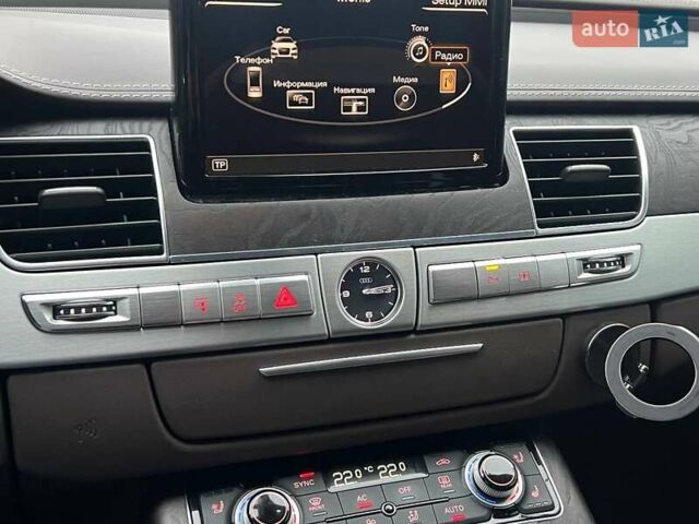 Чорний Ауді A8, об'ємом двигуна 4.16 л та пробігом 246 тис. км за 17990 $, фото 31 на Automoto.ua