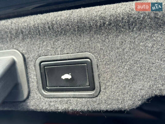 Черный Ауди А8, объемом двигателя 4.16 л и пробегом 91 тыс. км за 39999 $, фото 78 на Automoto.ua