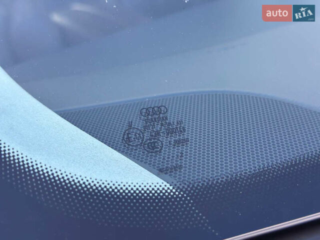 Черный Ауди А8, объемом двигателя 4.16 л и пробегом 91 тыс. км за 39999 $, фото 74 на Automoto.ua