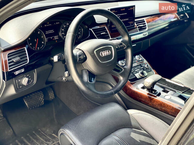 Черный Ауди А8, объемом двигателя 3 л и пробегом 260 тыс. км за 16700 $, фото 13 на Automoto.ua