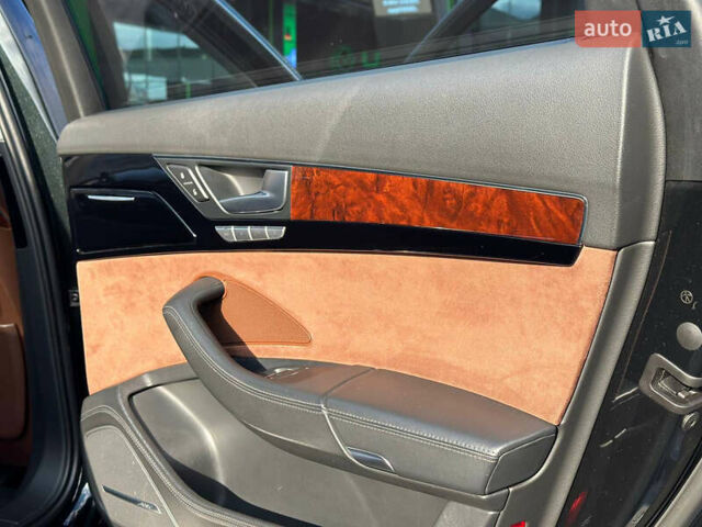 Черный Ауди А8, объемом двигателя 4.16 л и пробегом 91 тыс. км за 39999 $, фото 36 на Automoto.ua