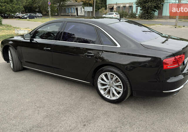 Чорний Ауді A8, об'ємом двигуна 4.16 л та пробігом 252 тис. км за 20000 $, фото 5 на Automoto.ua