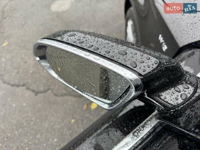 Черный Ауди А8, объемом двигателя 6.3 л и пробегом 270 тыс. км за 15900 $, фото 89 на Automoto.ua