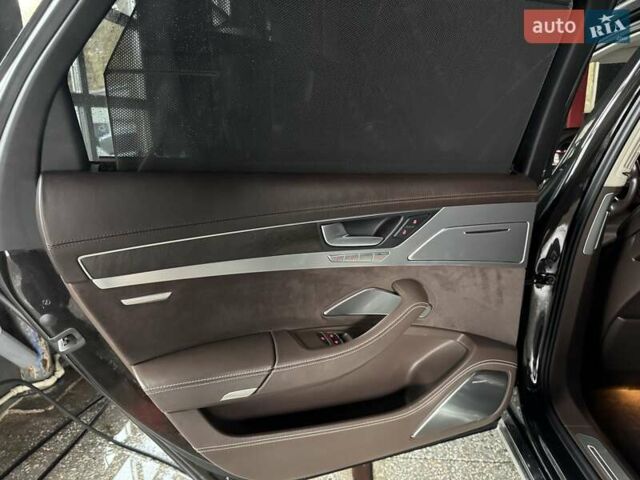 Черный Ауди А8, объемом двигателя 6.3 л и пробегом 270 тыс. км за 15900 $, фото 50 на Automoto.ua