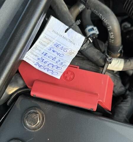 Чорний Ауді A8, об'ємом двигуна 3 л та пробігом 242 тис. км за 24400 $, фото 13 на Automoto.ua