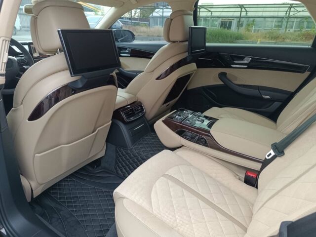 Черный Ауди А8, объемом двигателя 4.2 л и пробегом 106 тыс. км за 20990 $, фото 23 на Automoto.ua