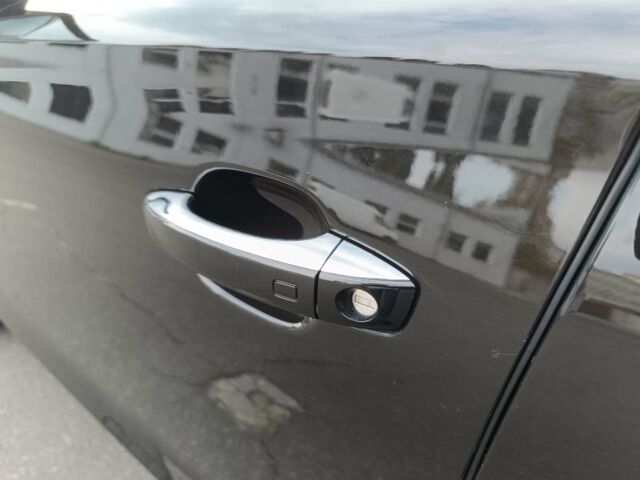 Черный Ауди А8, объемом двигателя 4.2 л и пробегом 106 тыс. км за 20990 $, фото 11 на Automoto.ua