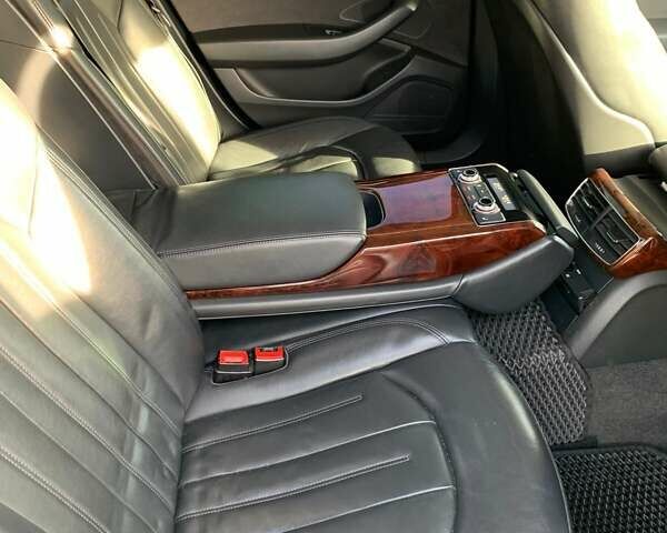 Чорний Ауді A8, об'ємом двигуна 6.3 л та пробігом 270 тис. км за 17800 $, фото 19 на Automoto.ua