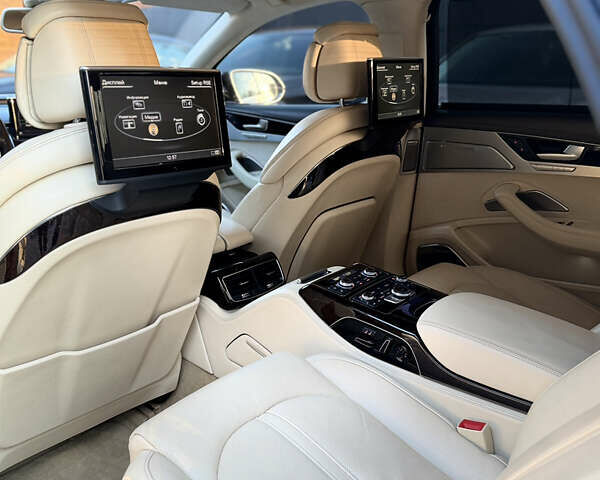Черный Ауди А8, объемом двигателя 6.3 л и пробегом 358 тыс. км за 14800 $, фото 13 на Automoto.ua