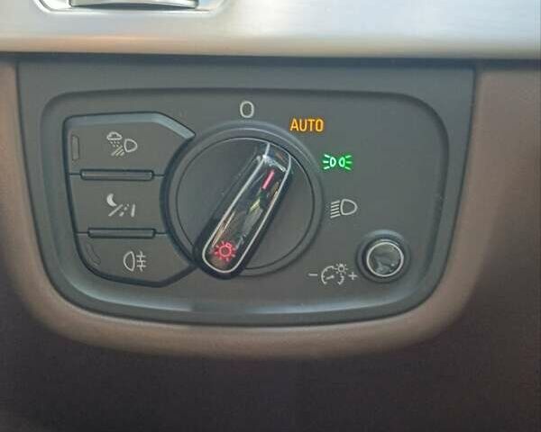 Черный Ауди А8, объемом двигателя 6.3 л и пробегом 260 тыс. км за 20000 $, фото 22 на Automoto.ua