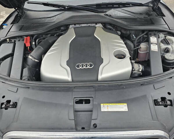 Черный Ауди А8, объемом двигателя 3 л и пробегом 210 тыс. км за 33400 $, фото 7 на Automoto.ua