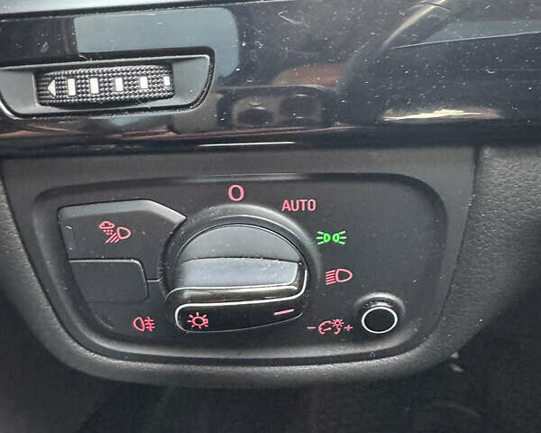 Чорний Ауді A8, об'ємом двигуна 3 л та пробігом 202 тис. км за 15000 $, фото 38 на Automoto.ua