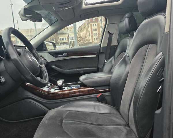 Черный Ауди А8, объемом двигателя 3 л и пробегом 210 тыс. км за 33400 $, фото 8 на Automoto.ua
