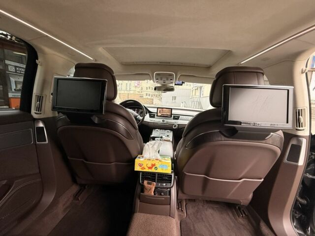 Чорний Ауді A8, об'ємом двигуна 4.2 л та пробігом 245 тис. км за 17500 $, фото 7 на Automoto.ua