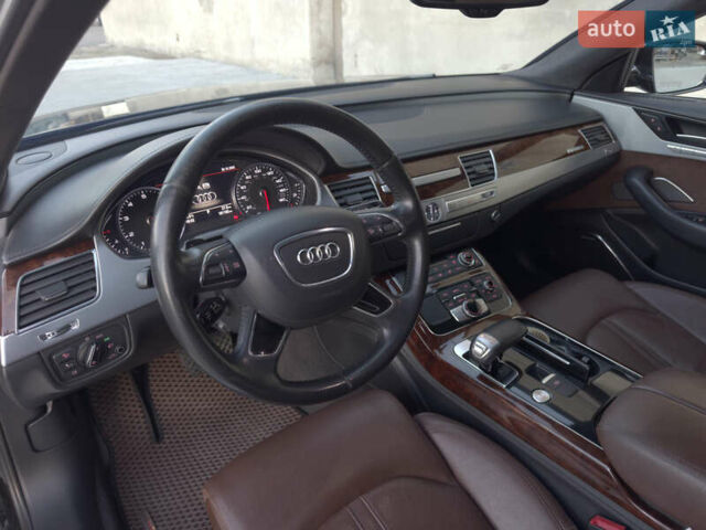 Ауді A8 2012 у Чернівцях на Automoto.ua Чорний Ауді A8, об'ємом двигуна 3 л та пробігом 181 тис. км за 22500 $, фото 15 на Automoto.ua