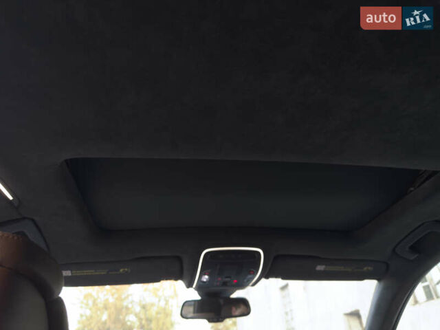 Ауді A8 2012 у Чернівцях на Automoto.ua Чорний Ауді A8, об'ємом двигуна 3 л та пробігом 181 тис. км за 22500 $, фото 17 на Automoto.ua