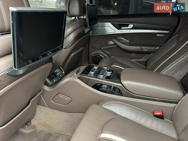 Черный Ауди А8, объемом двигателя 6.3 л и пробегом 270 тыс. км за 15900 $, фото 105 на Automoto.ua