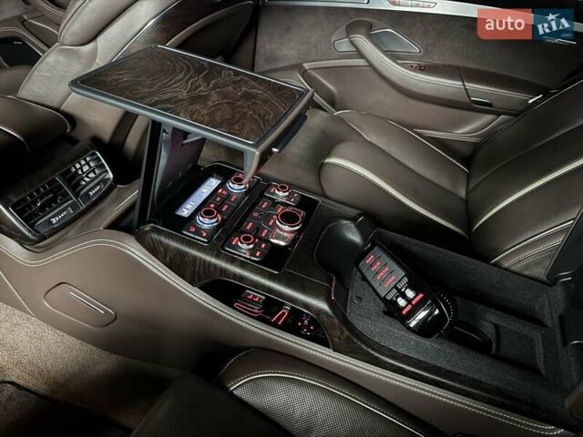 Черный Ауди А8, объемом двигателя 6.3 л и пробегом 270 тыс. км за 15900 $, фото 48 на Automoto.ua
