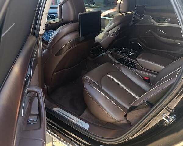 Черный Ауди А8, объемом двигателя 6.3 л и пробегом 260 тыс. км за 20000 $, фото 11 на Automoto.ua