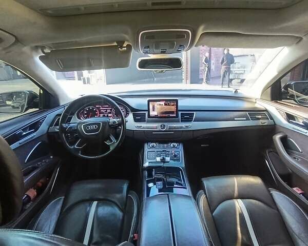 Черный Ауди А8, объемом двигателя 6.3 л и пробегом 260 тыс. км за 20000 $, фото 6 на Automoto.ua