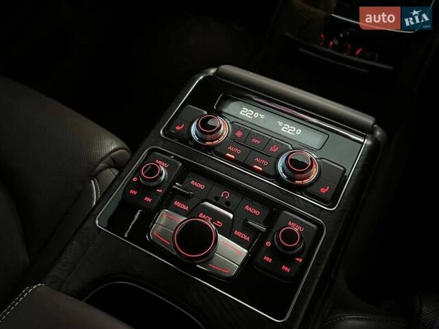 Чорний Ауді A8, об'ємом двигуна 4.16 л та пробігом 246 тис. км за 17990 $, фото 34 на Automoto.ua