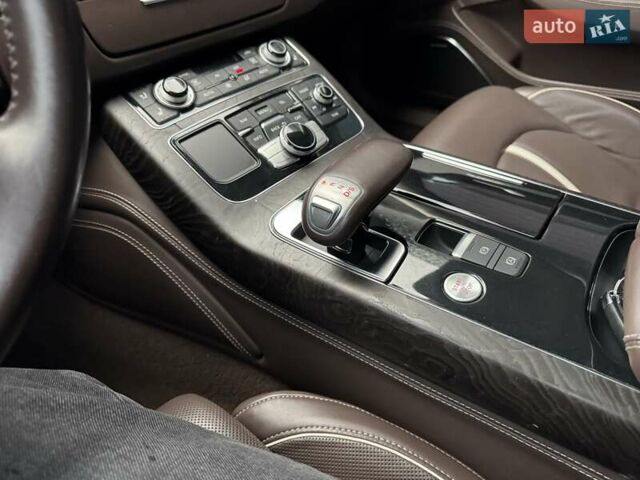 Черный Ауди А8, объемом двигателя 6.3 л и пробегом 270 тыс. км за 15900 $, фото 86 на Automoto.ua