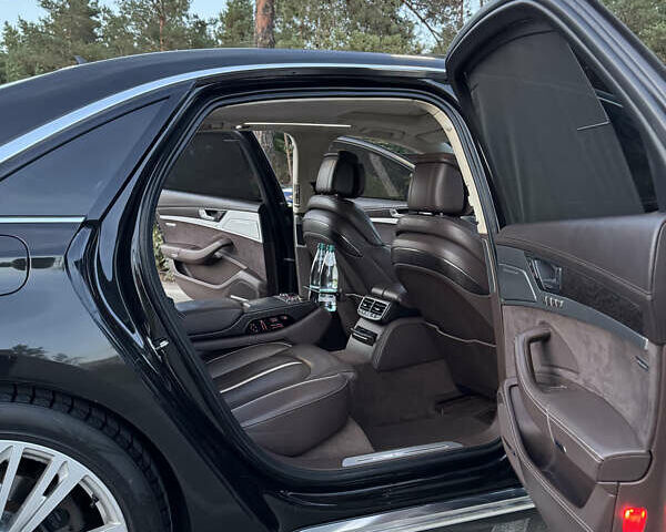 Черный Ауди А8, объемом двигателя 4.2 л и пробегом 350 тыс. км за 22000 $, фото 7 на Automoto.ua