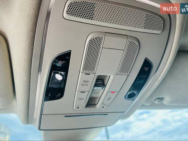 Чорний Ауді A8, об'ємом двигуна 6.3 л та пробігом 150 тис. км за 21000 $, фото 12 на Automoto.ua